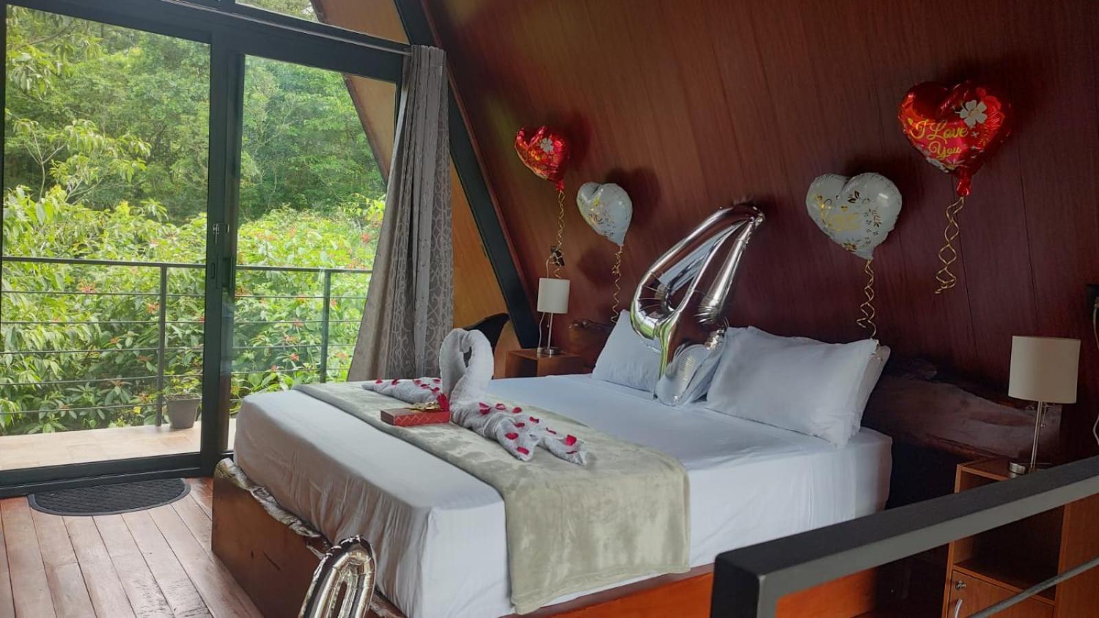 Yarumo Lodge, Rio Celeste Black Chalets Bijagua Ngoại thất bức ảnh